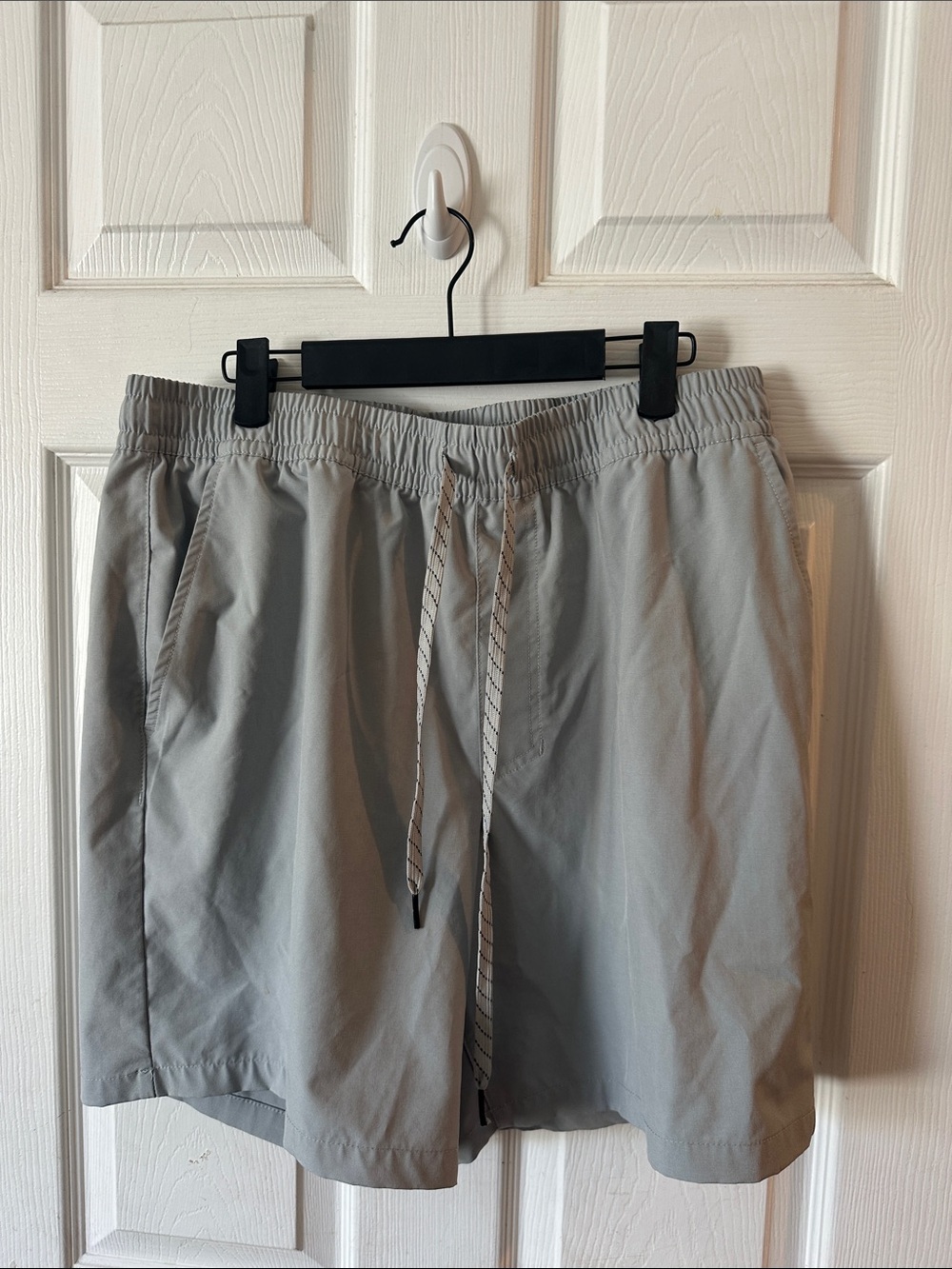 Quiksilver Men's Light Gray Athletic Drawstring Shorts